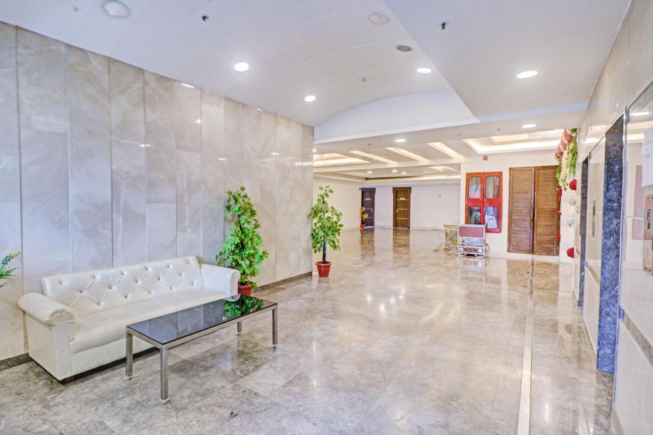 מלון דלהי Oyo Townhouse 484 Sanskriti מראה חיצוני תמונה