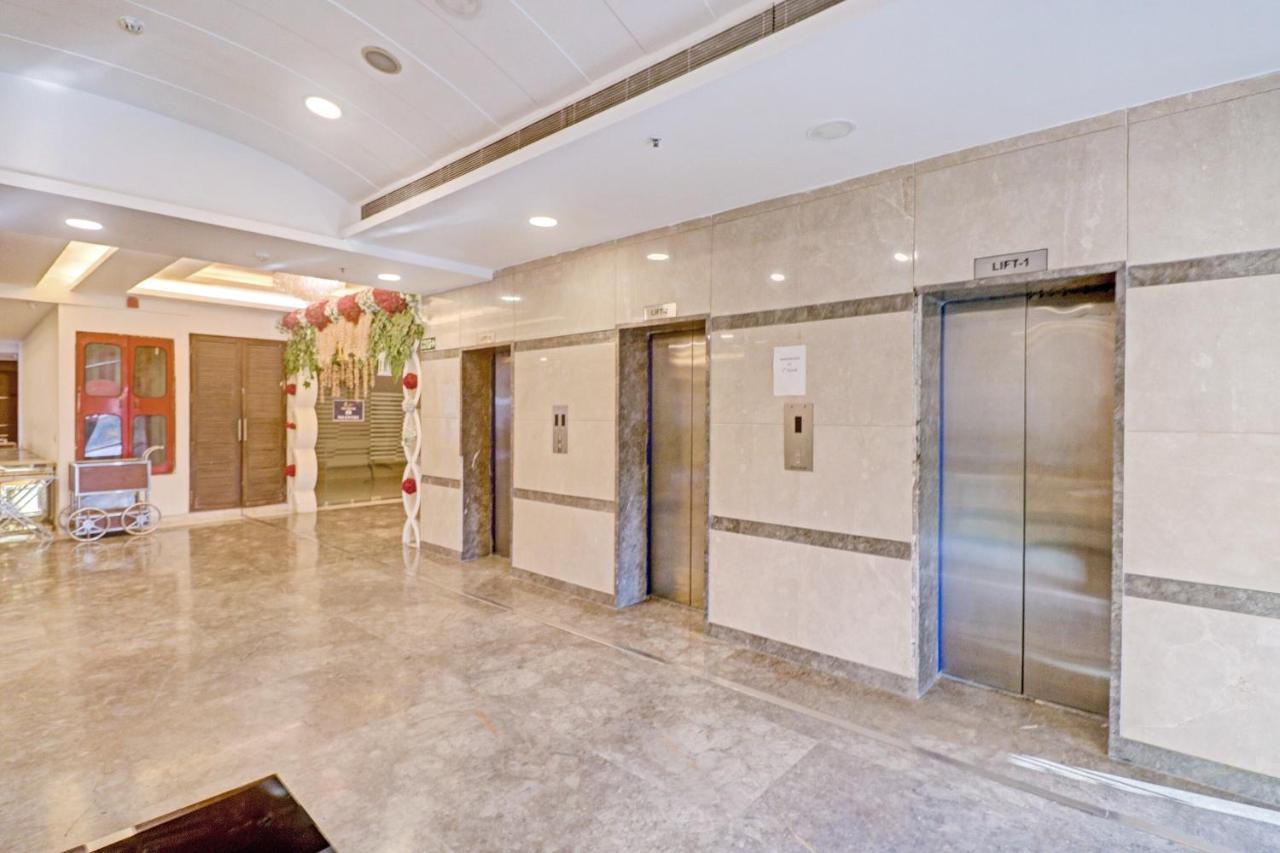 מלון דלהי Oyo Townhouse 484 Sanskriti מראה חיצוני תמונה