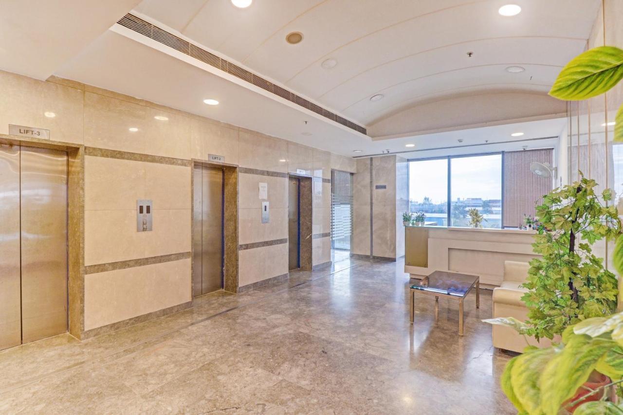 מלון דלהי Oyo Townhouse 484 Sanskriti מראה חיצוני תמונה
